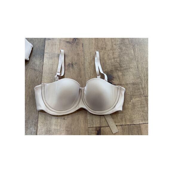 SKIMS Fits Everybody Strapless Bra - Picture 1 of 3